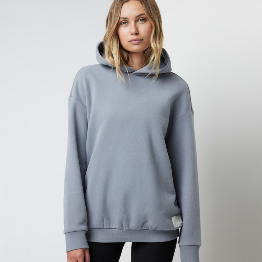 Vuori RESTORE OVERSIZED HOODIE, size Small, worn once